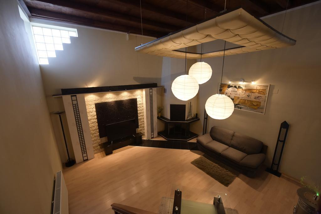 H & V Residence - Split Level Apartment Arad Exterior photo
